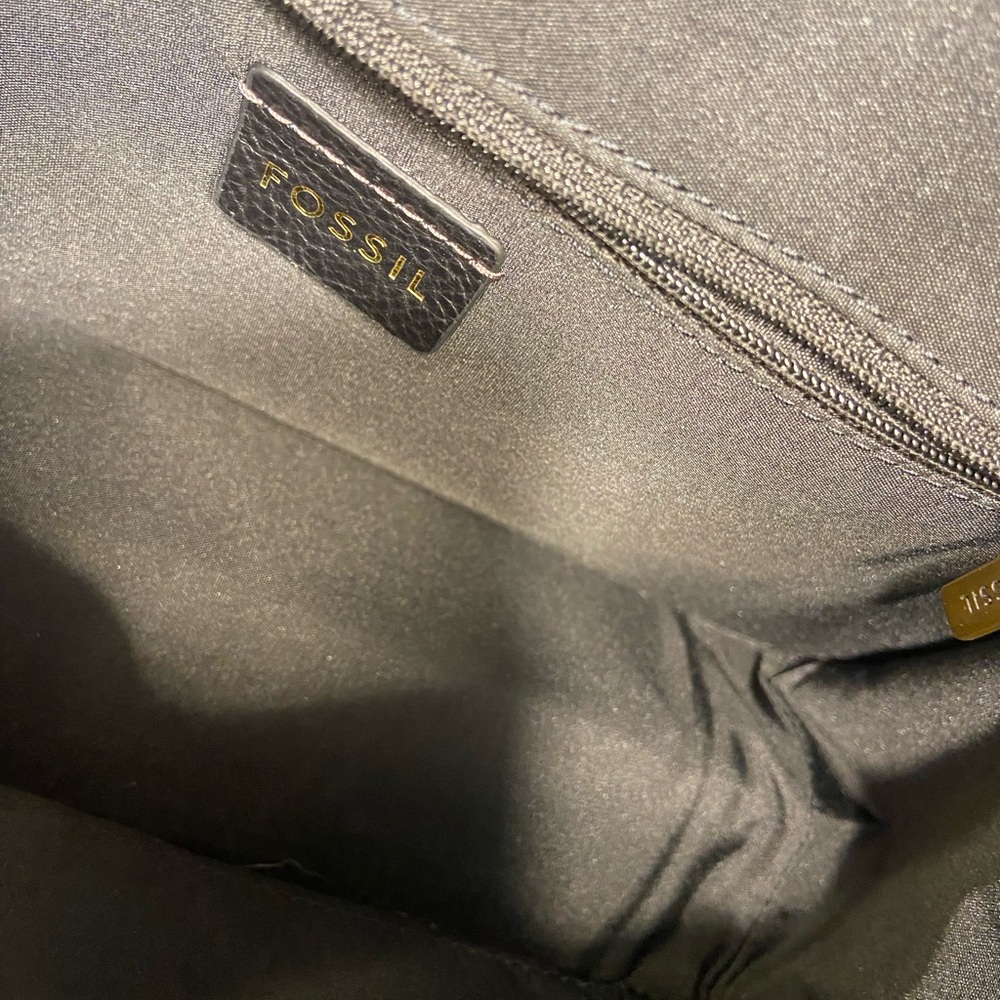 💝 Fossil Ainsley Crossbody Black Leather Turnlock Bag NWT - Picture 9 of 16